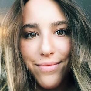 Meet your Posher, Naly